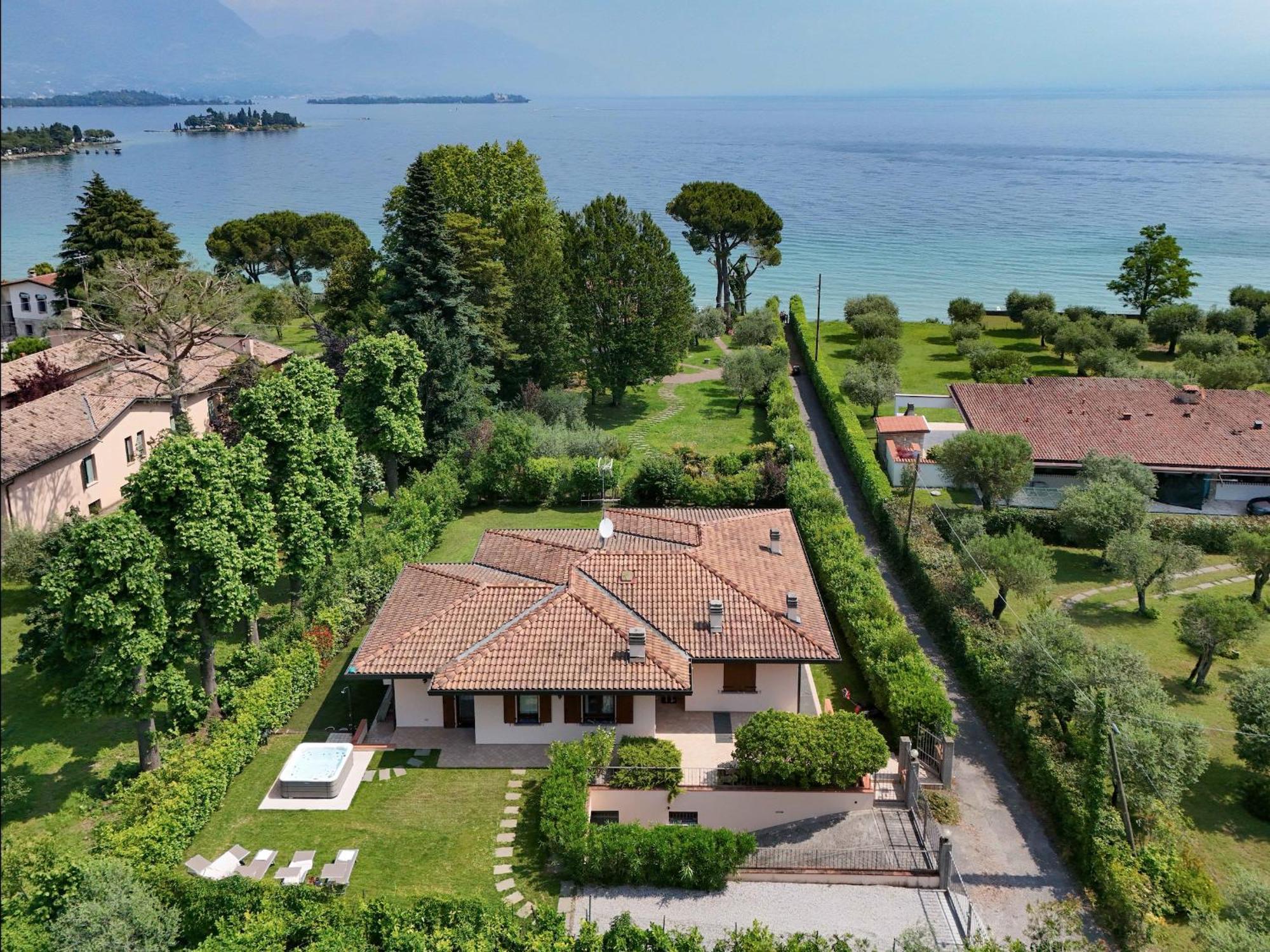 Villa Giulia 马内尔巴 外观 照片